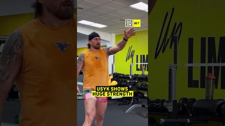 Oleksandr Usyk is in scary shape in training ahead of Rico Verhoeven clash in Egypt 😮‍💨