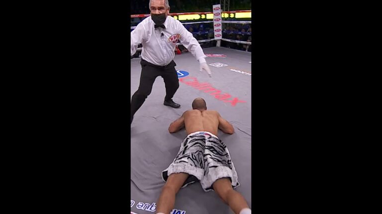Munguía’s Punishing TKO of Ballard