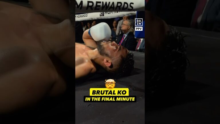 WHAT A WAY TO END THE FIGHT 😳 #shorts