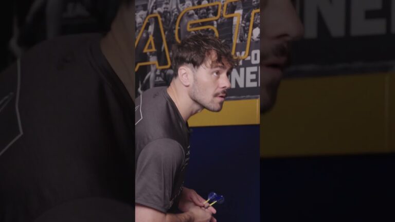 Dave Allen goes head to head with Filip Hrgovic on the darts board 😂👀