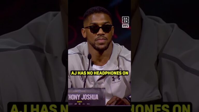 It’s a new look for @anthonyjoshua 😮🎧