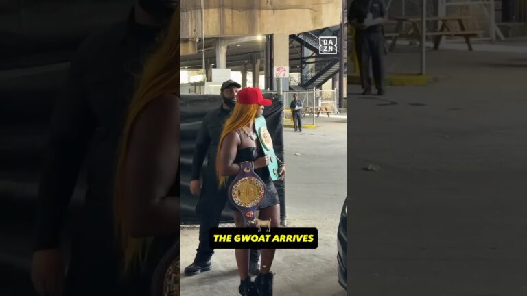 THE GWOAT IS HERE!! 🤩