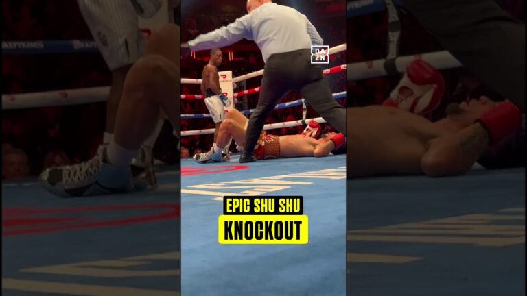 That Carrington combo from ringside 🥶