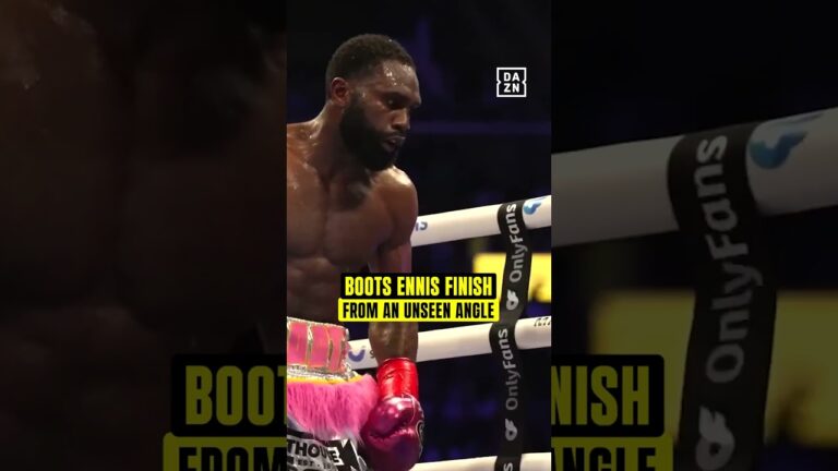 The sound and speed of those Boots punches are brutal from our ringside angle 😨💥