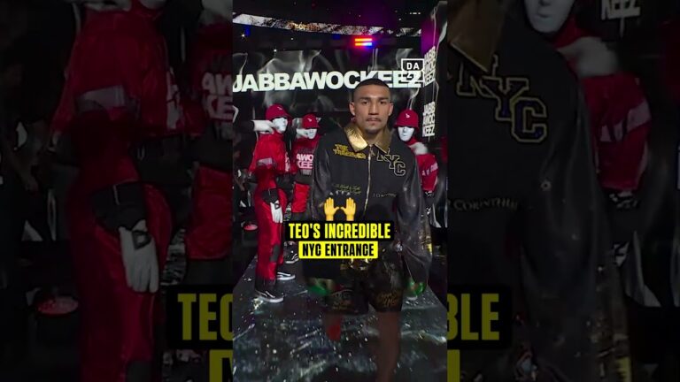 Teofimo Lopez is built for the big stage and grand entrances. Truly one of one 👏🔥