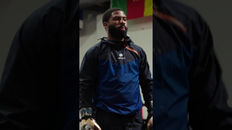 Stephan Fulton arrives in Australia