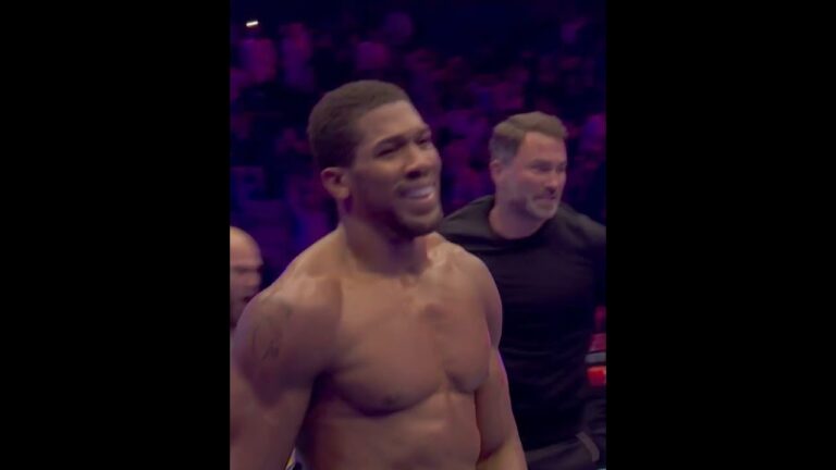 COMEBACK COMPLETE 🤯🤯 Anthony Joshua Beats Kristian Prenga In Shootout