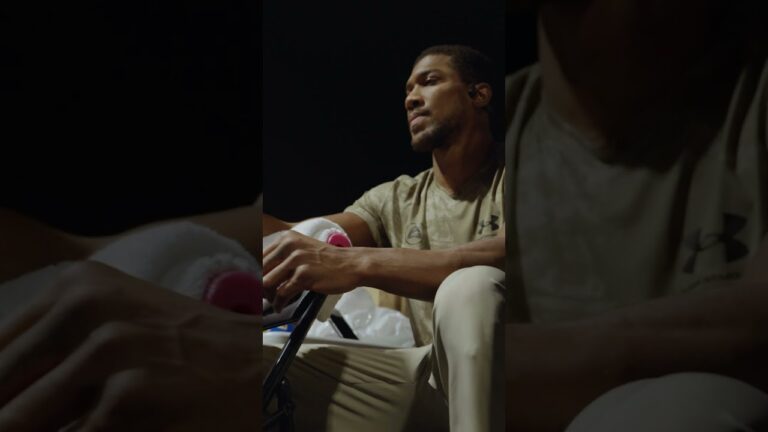 Anthony Joshua Tapes Hands For Kristian Prenga Fight 🤛
