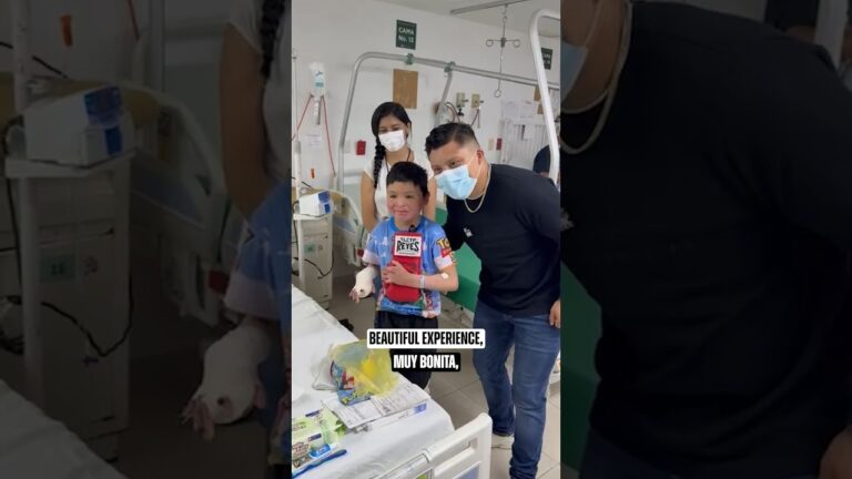 Pitbull Cruz Visits Children’s Hospital in Mexico City