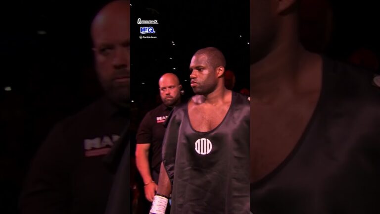 The last time Daniel Dubois walked into the ring to face Fabio Wardley 🤩