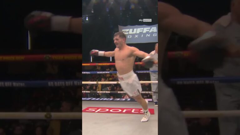 Lee Cutler with his trademark celebration! 😅🪱 #zuffaboxing11
