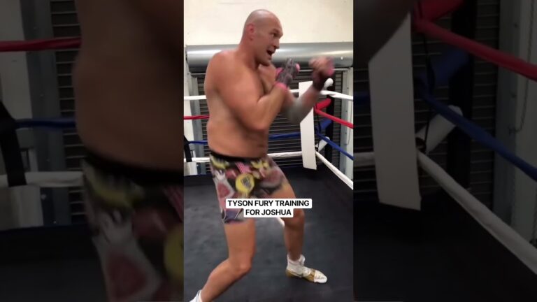 Tyson Fury putting in the work ahead of Anthony Joshua clash 💥 #Boxing #TysonFury
