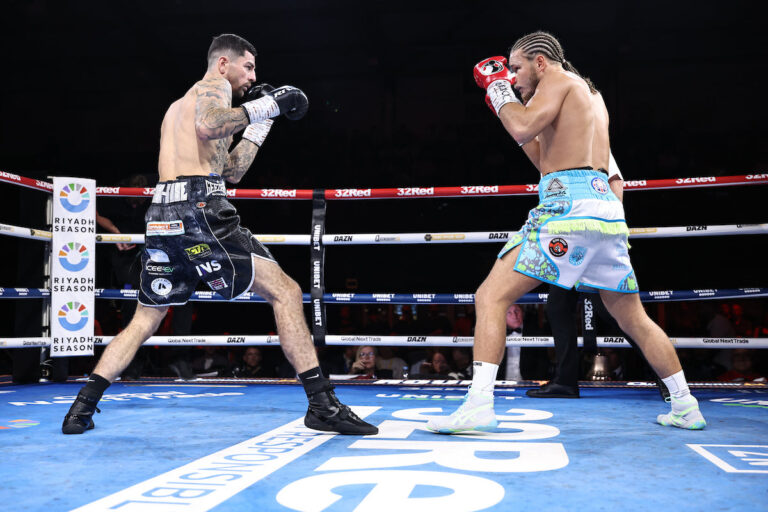 All Square in Super Lightweight Thrilles