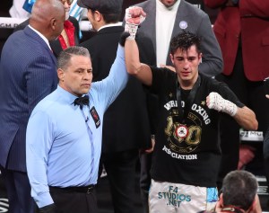 Cuello Stops Olivo in Featherweight Title Eliminator â€“ World Boxing Association