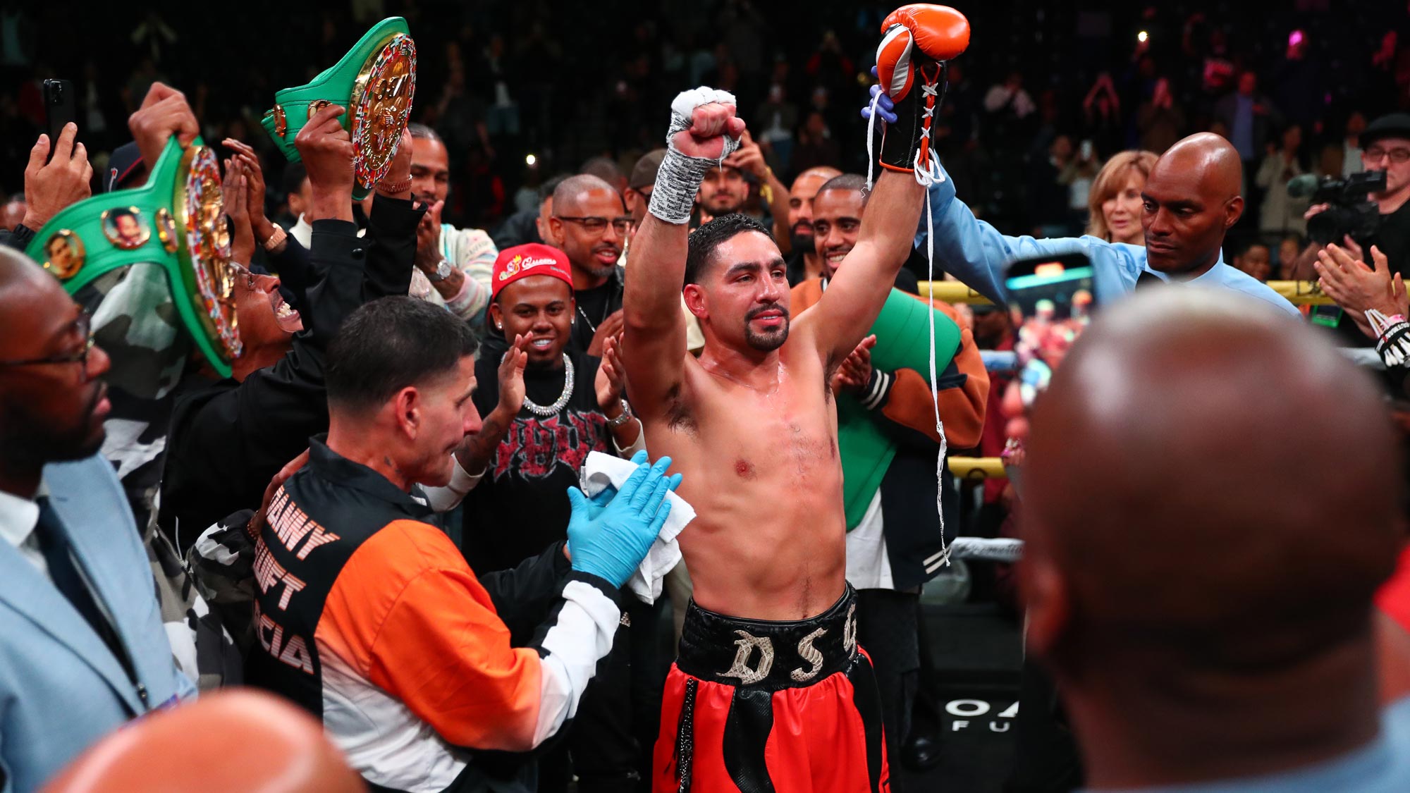 Danny Garcia Delivers in Barclays Farewell