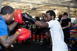 Spence and Crawford held public workoutsÂ  â€“ World Boxing Association