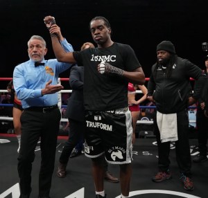 Samuel Arnold III retains NABA crown with first-round knockout â€“ World Boxing Association