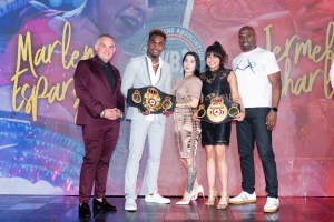 WBA presented Charlo and Esparza with awards in HoustonÂ  â€“ World Boxing Association