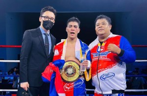 Saron is new WBA Asia featherweight champion â€“ World Boxing Association