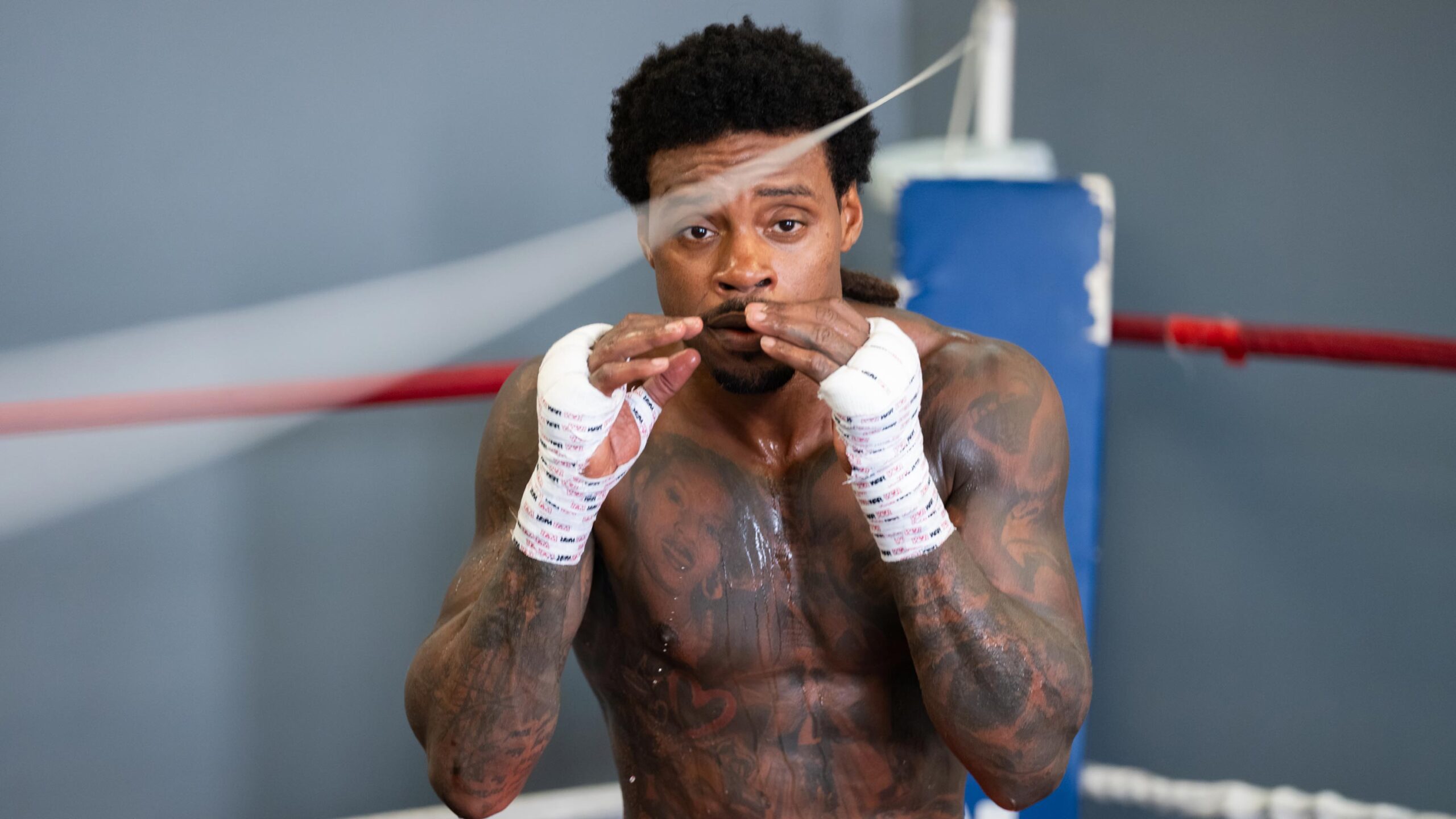 Errol Spence, Jermall Charlo Hold Media Workout