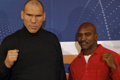 ValuevHolyfieldPC2 Boxing Fan Pressure Causes WBA Review Of Holyfield vs. Valuev