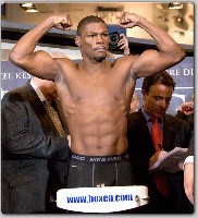  AbrahamTaylor weighin1 Boxing Weigh In: Arthur Abraham vs. Jermain Taylor