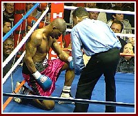  Alexander Taylor3 Ringside Boxing Report: Terrance Cauthen   Joshua Onyango