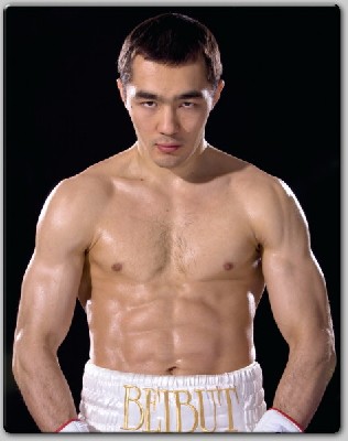  Beibut2 Goossen Tutor Boxing Signs Beibut Shumenov