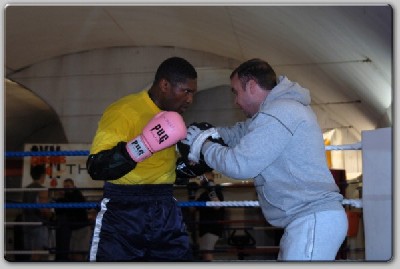  BruceJohnPads0121 Boxing Trainer John Rooney Jr Goes On Record About Prizefighter