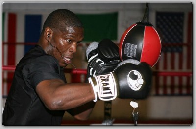  CorySpinksbag1 Don King Boxing: Spinks, Cloud, Alexander, Kotelnik, Coyne Hit St. Louis