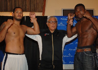  GodfreyNwodo1 Boxing Weights For Tonights Title Wave Show At Mohegan Sun
