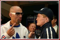  Hatton callazo weigh in4 Boxing Photos: Ricky Hatton   Luis Collazo Weigh in 