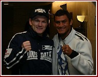  Hatton callazo weigh in6 Boxing Photos: Ricky Hatton   Luis Collazo Weigh in 