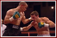  Johenneson v Corcharon2 Johanneson Wins British Boxing Title In London