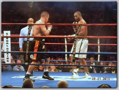  TomaszAdamekvsMichaelGrant1 Ringside Boxing Report: Tomasz Adamek vs. Michael Grant