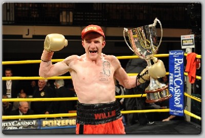  WILLIECASEYTROPHY11 Boxing In Britain: Casey Wins Prizefighter Super Bantam Tournament
