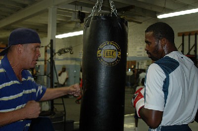  YusafBuster11 Boxing In Philadelphia: Mack Ready For Defense Against Pittman Tomorrow