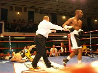  boxing york halls4 Ringside Boxing Report: Ted Bami   Guiseppe Lauri