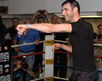  jonescalzaghe21 Boxing Media Work Out: Joe Calzaghe   Roy Jones