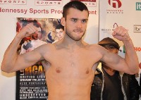  Murray, McAllister Make Weight For Tonights British Title Clash In Wigan