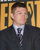  ricky1 Team Hatton Arrive In Las Vegas