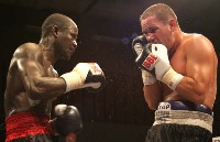  undercardboxing5 Ringside Boxing Report: Vincent Vuma   Mark Thompson