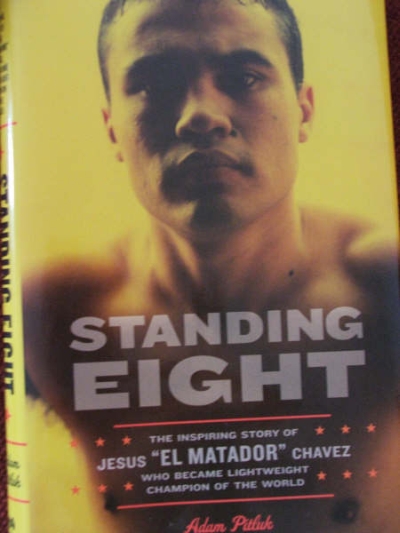 chavezstanding8 SaddoBoxing Bookshelf: Standing Eight 