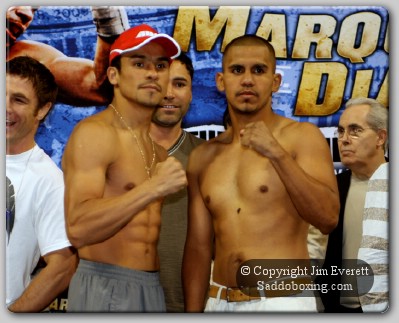 diaz marquez weighin1 Official Weigh In: Marquez Vs Diaz II