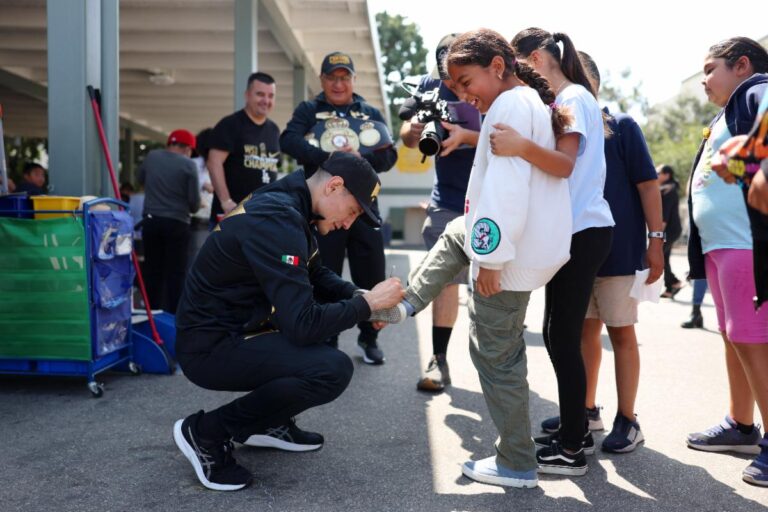 PHOTOS AND VIDEOÂ GOLDEN BOY PROMOTIONS VISITS FORD BOULEVARD ELEMENTARY SCHOOL TO INSPIRE AND MOTIVATE STUDENTS IN EAST LOS ANGELES