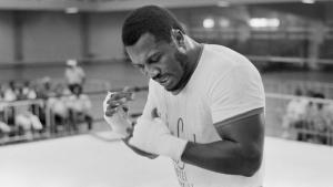 In Memory of â€œSmokinâ€™â€ Frazier â€“ World Boxing Association