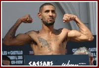 thumb Corrales Castillo weighin1 Boxing Weigh in Photos: Diego Corrales Jose Luis Castillo