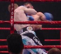 thumb RickyHatton KostyaTszyu7 Hatton Shocks Tszyu!