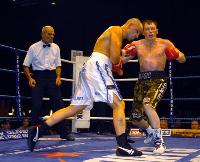 thumb Rob Burton headbutts Matt hatton13 Boxing Photos: Barnes vs Hare and Undercard