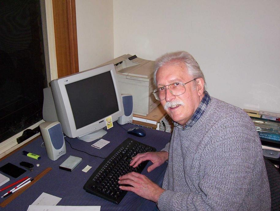 This photo was taken in 2004 just after I had retired from all my FT and PT work.  In 2004 I had just begun the earliest phase of my new life as a FT writer and poet in northern Tasmania.  In the years 1999 to 2004 I began to spend eight hours a day, on average, writing and reading as an independent scholar.  This photo is, then, symbolic of my new life’s activity in my lifespan, in these early years of late adulthood, 60 to 80.